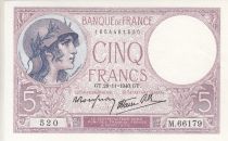 France 5 Francs Helmeted woman 28-11-1940 Serial H.67716