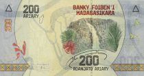 Madagascar 200 Ariary - Waterfall - Tree - Serial A - 2017