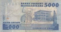 Madagascar 5000 francs - Woman and child - Serial CA55 - 1983