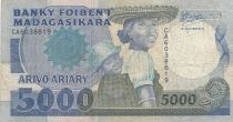 Madagascar 5000 francs - Woman and child - Serial CA60 - 1983