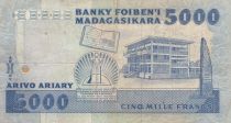 Madagascar 5000 francs - Woman and child - Serial CA60 - 1983